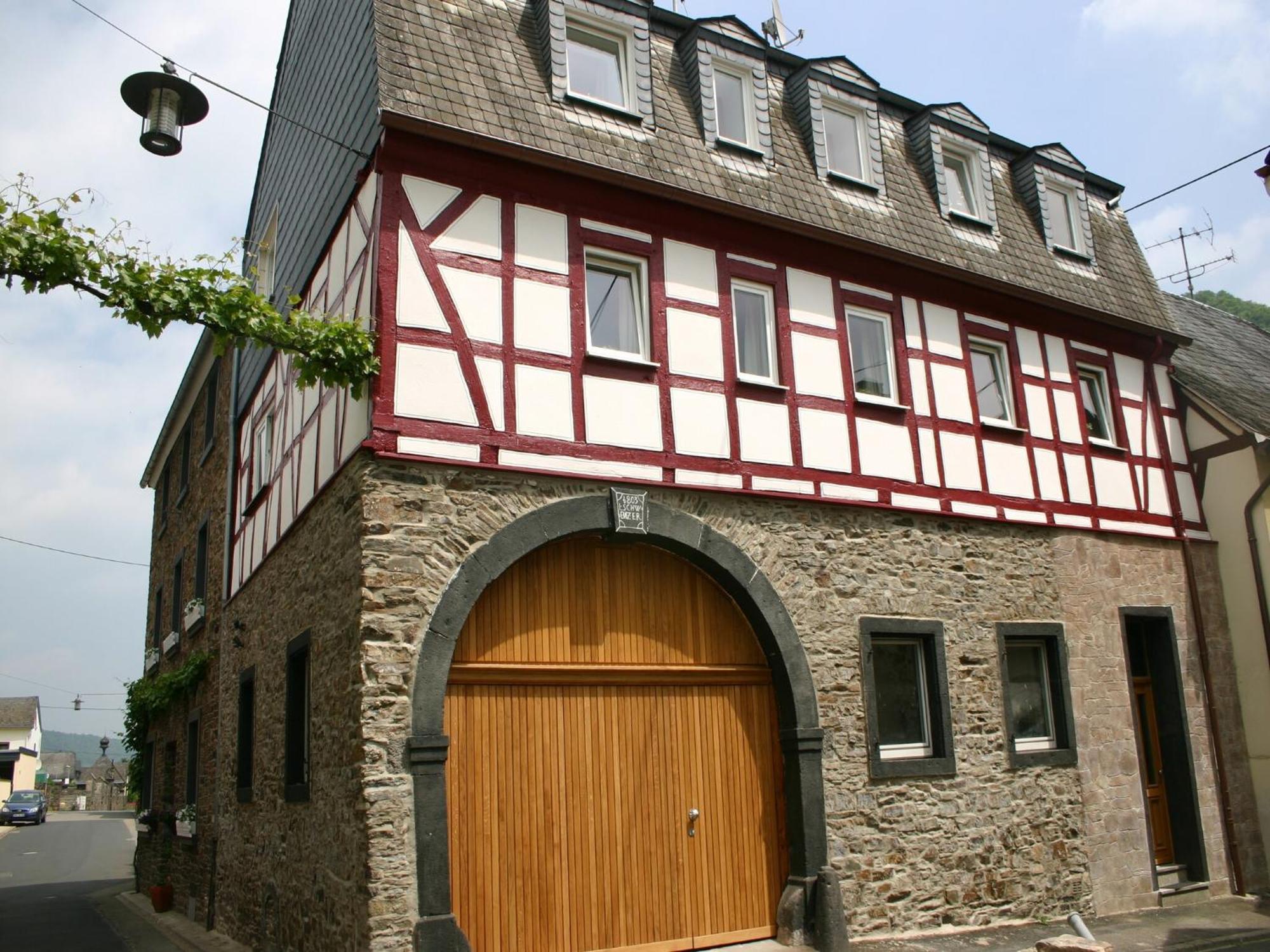 A Modern Holiday Home By The River Mosel 摩泽尔肯 外观 照片
